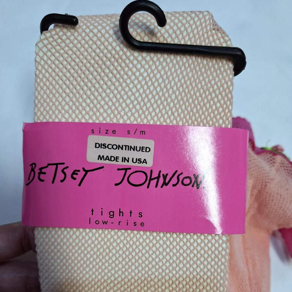 Vintage Betsy Johnson Tights Low-Rise Pink Peach FishNet Stocking Discontinued